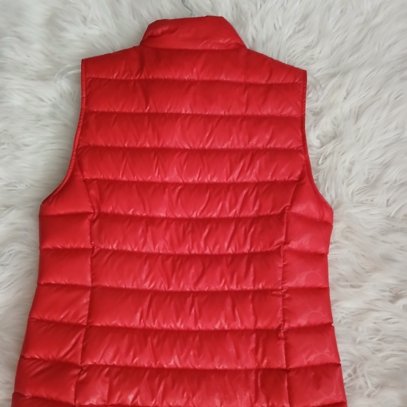 Coach Red Puffer Vest Size Small - Picture 3 of 3